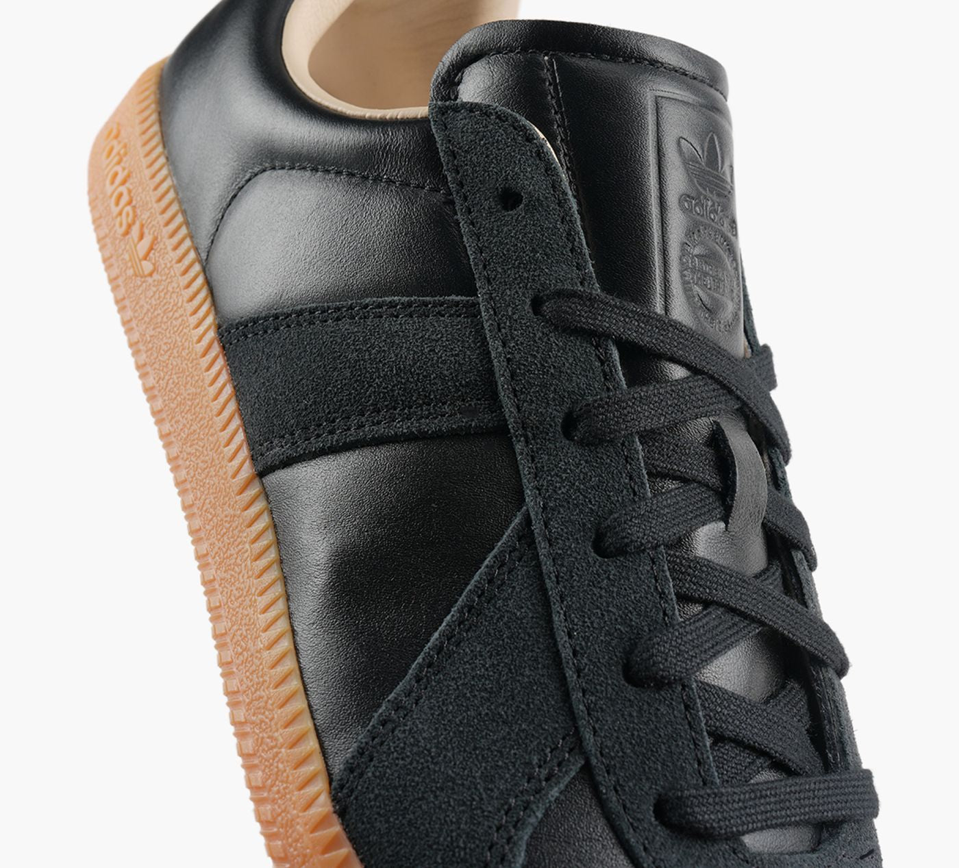 ADIDAS BASKETBWARMY en NOIR vue 1b