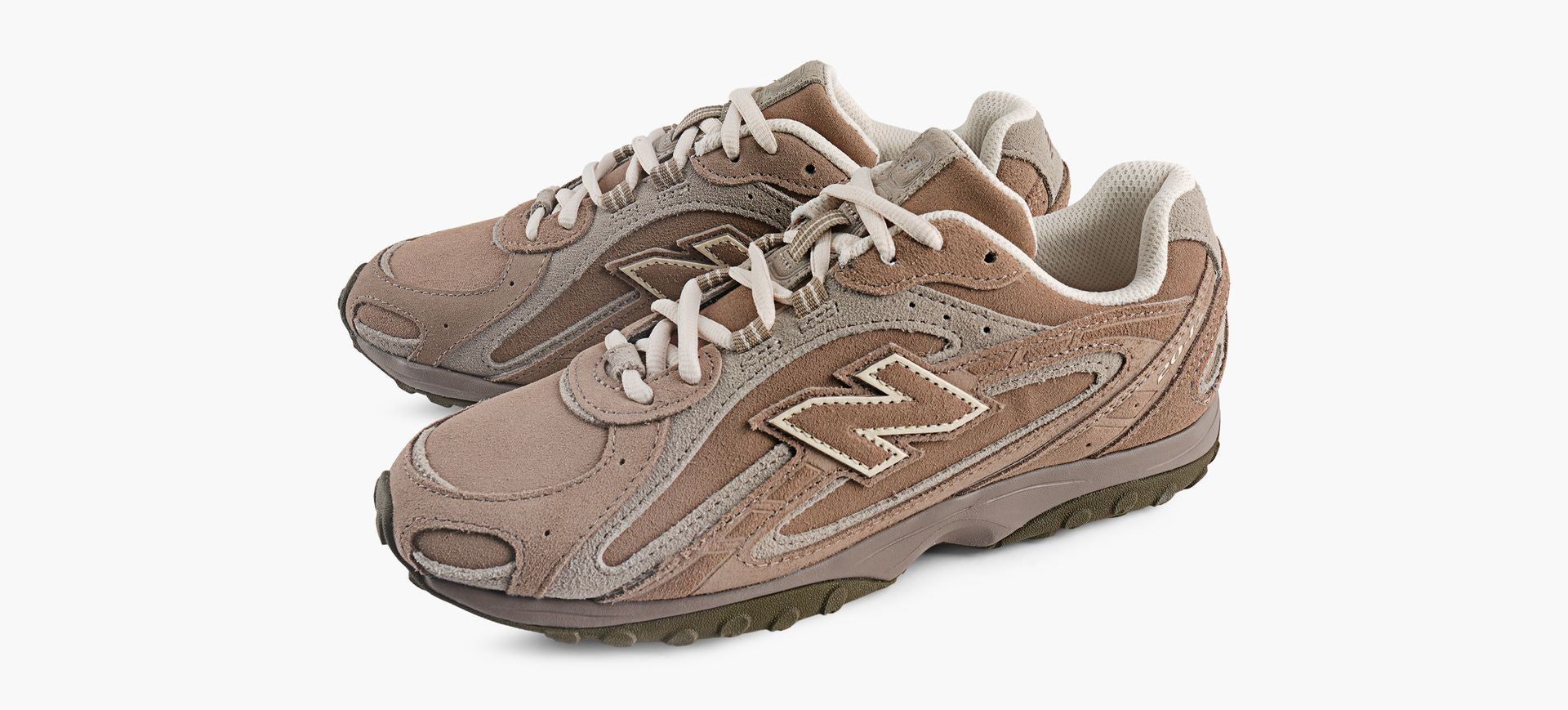 NEW BALANCE 204L in TAUPE view 4