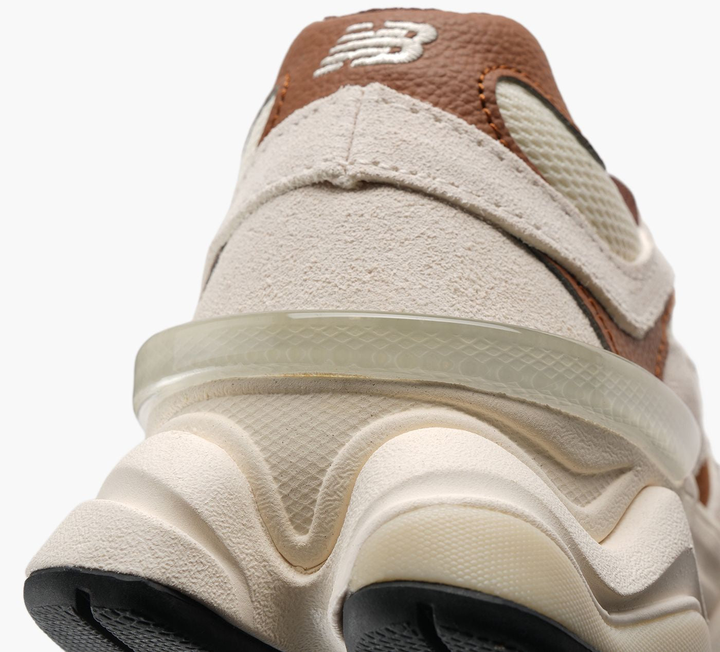 NEW BALANCE 9060 in BEIGE view 7