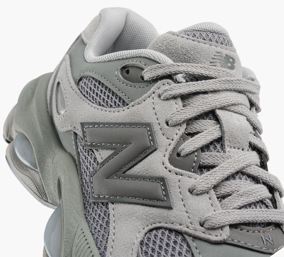 NEW BALANCE 983 in GREY view 7