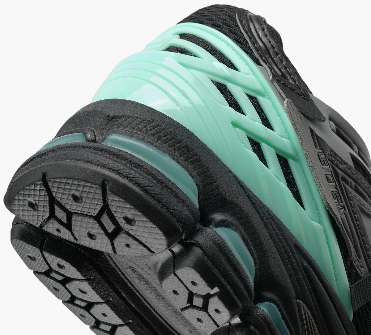 NEW BALANCE 1906A en NOIR vue 7