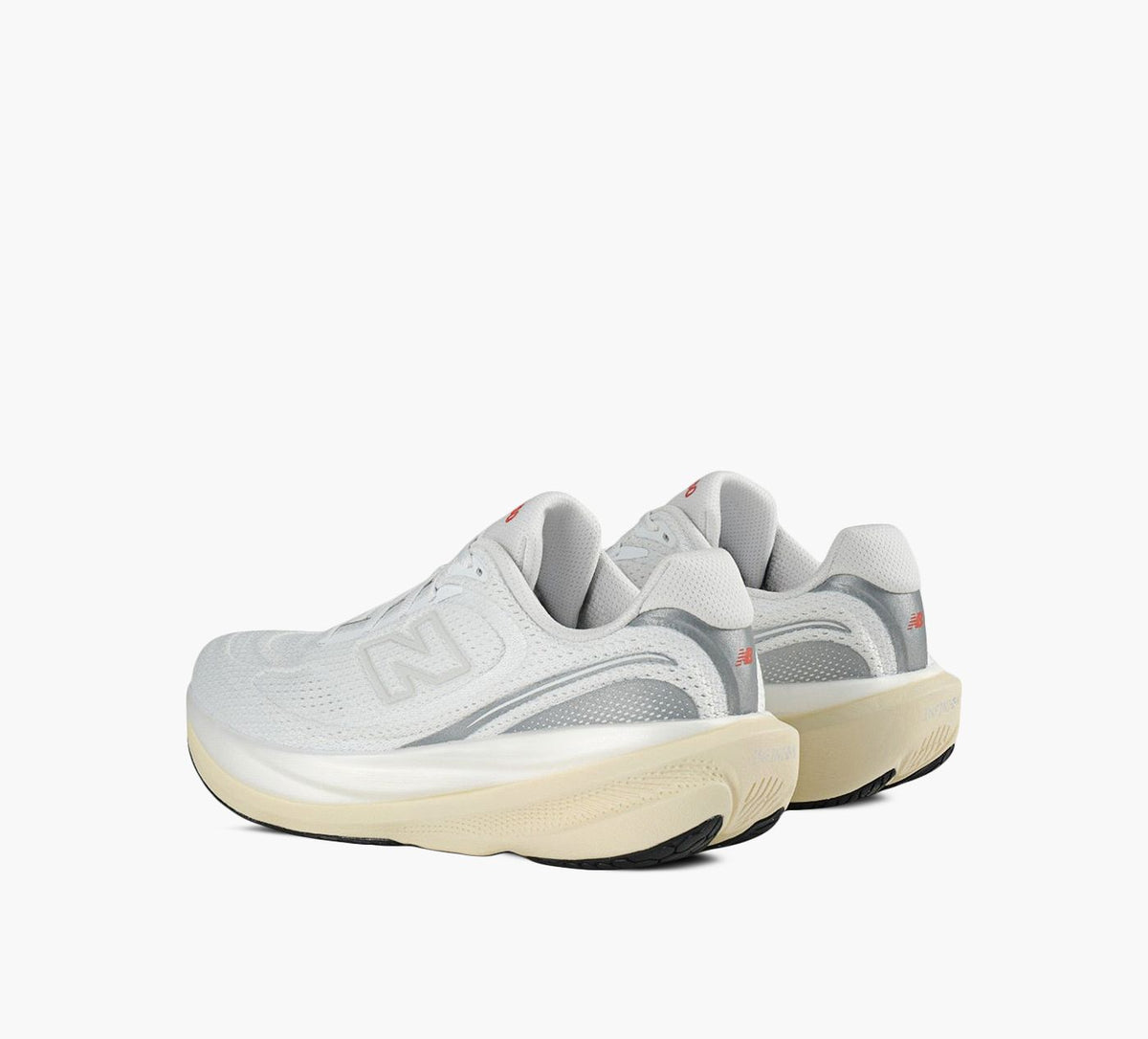 NEW BALANCE 1080v15 in WHITE view 3