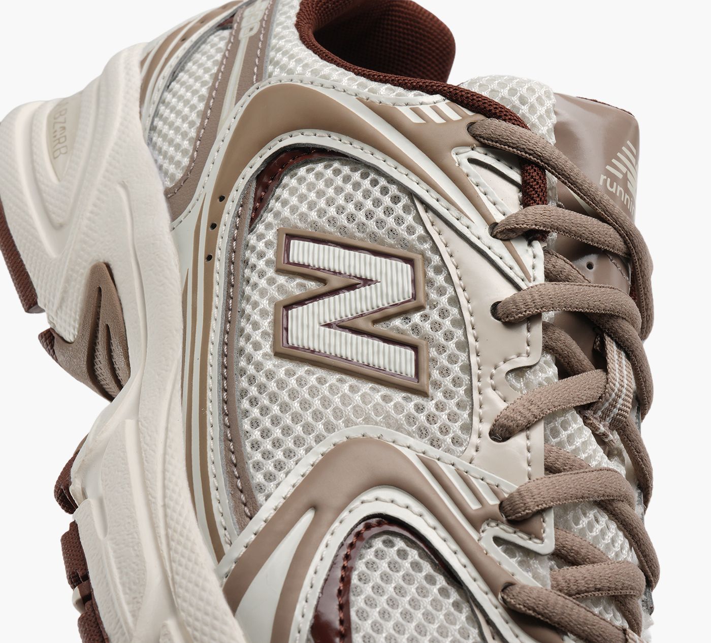 NEW BALANCE 530 in BEIGE view 7