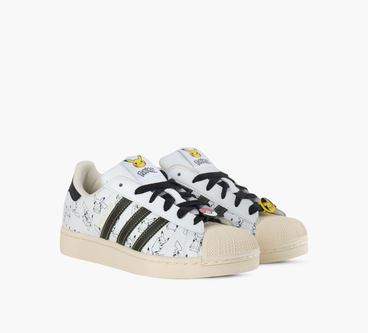 ADIDAS SUPERSTARIIxPIKACHU en BLANC vue 2