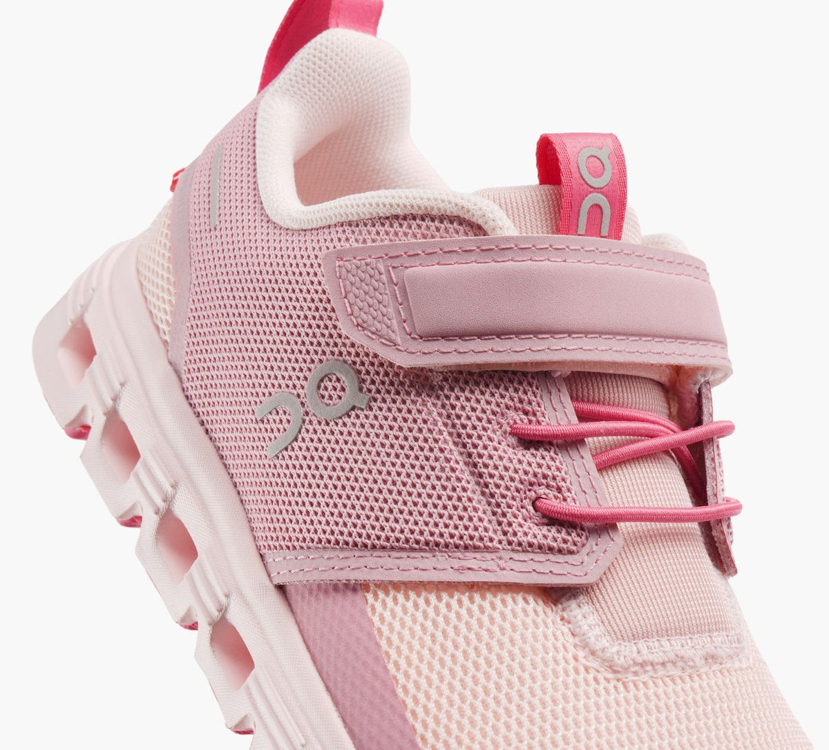 ON CLOUDPLAY2 in LIGHT PINK view 1b