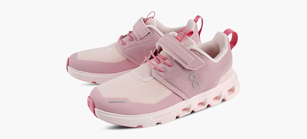 ON CLOUDPLAY2 in LIGHT PINK view 4
