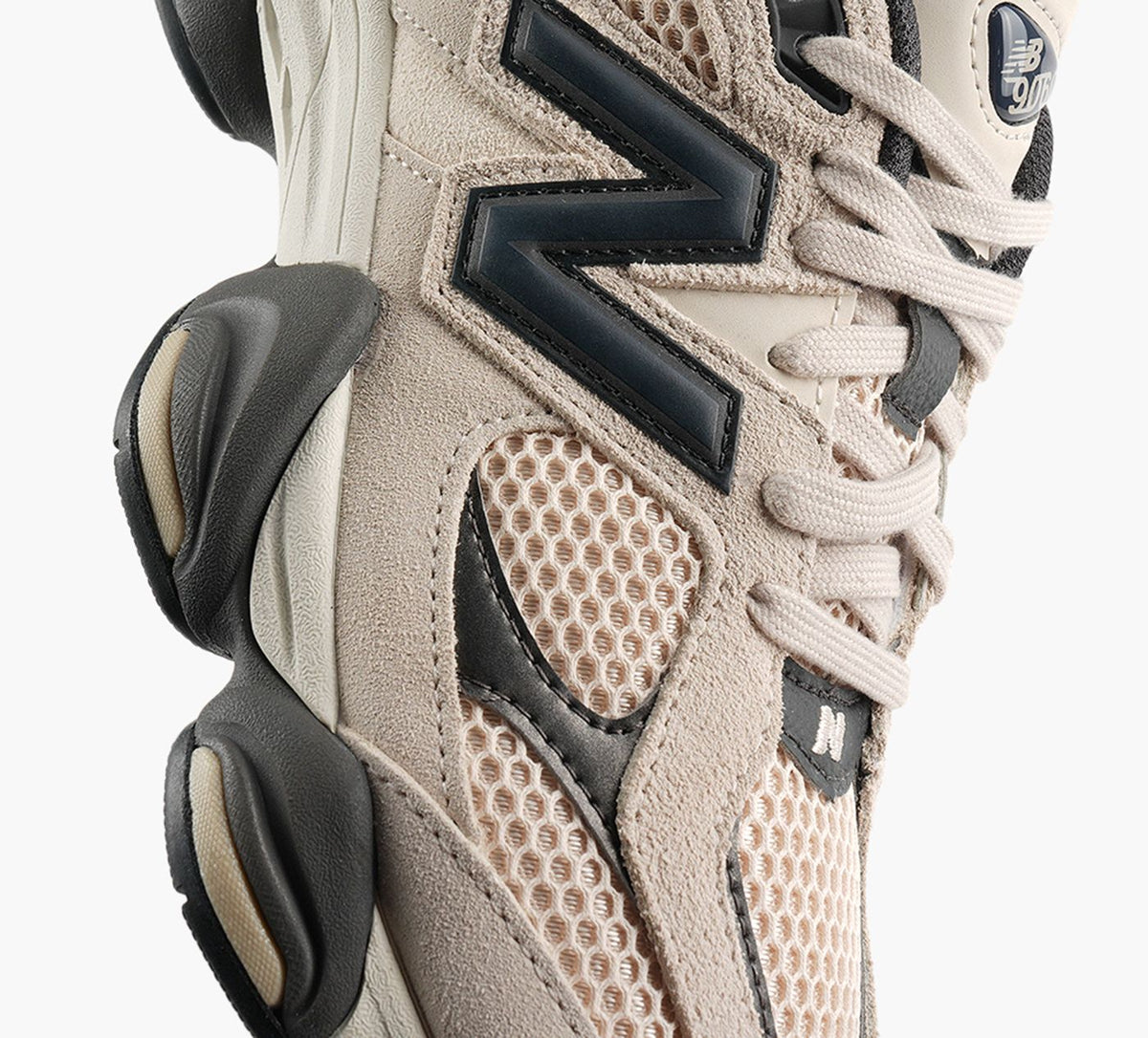 NEW BALANCE 9060 in TAUPE view 1b