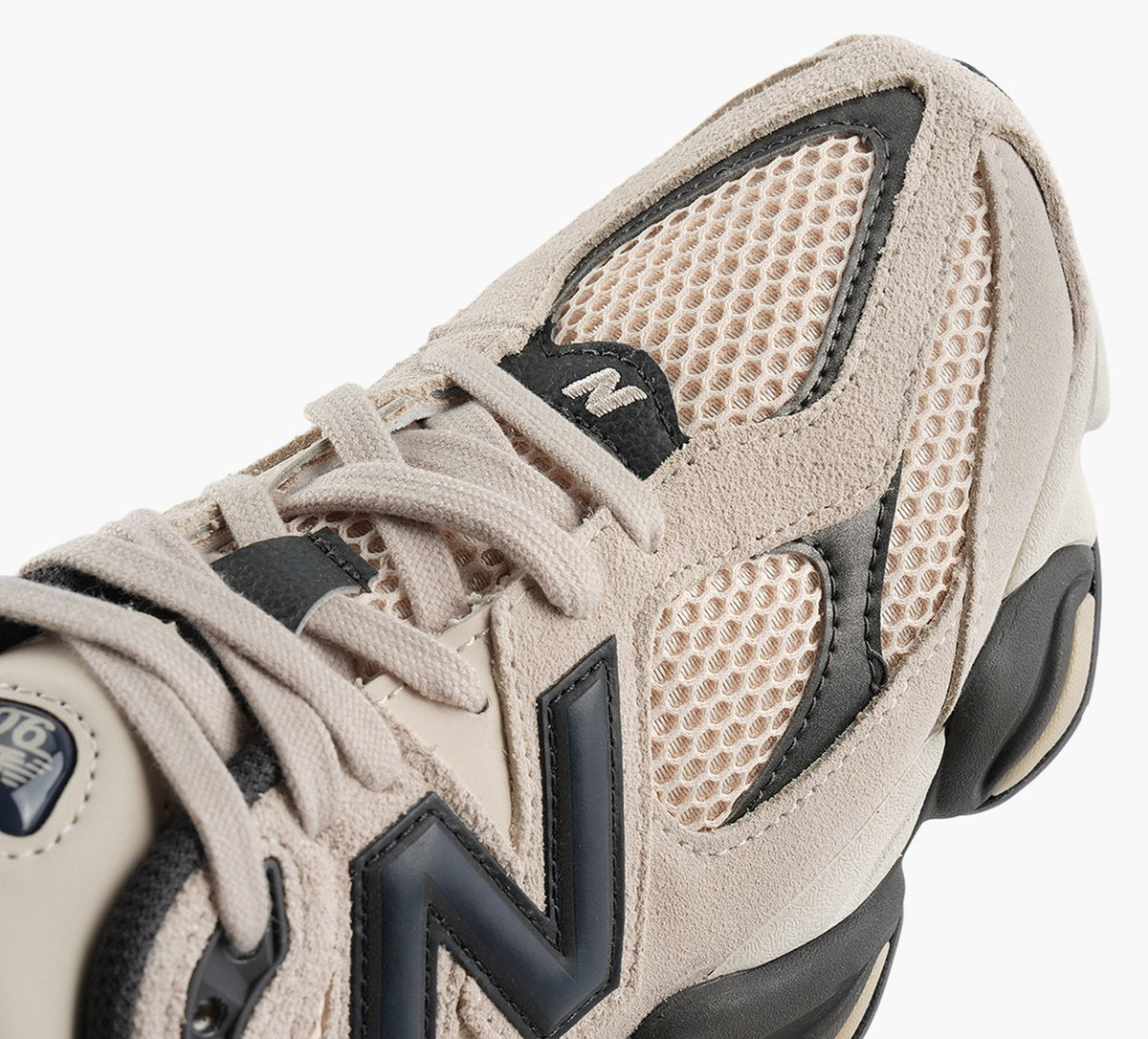 NEW BALANCE 9060 in TAUPE view 8