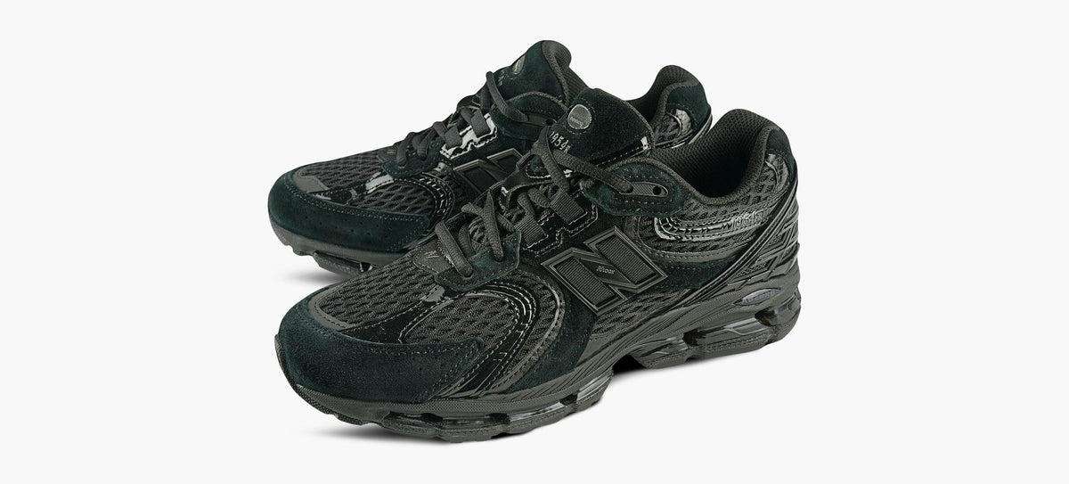 NEW BALANCE 1954R in BLACK view 4
