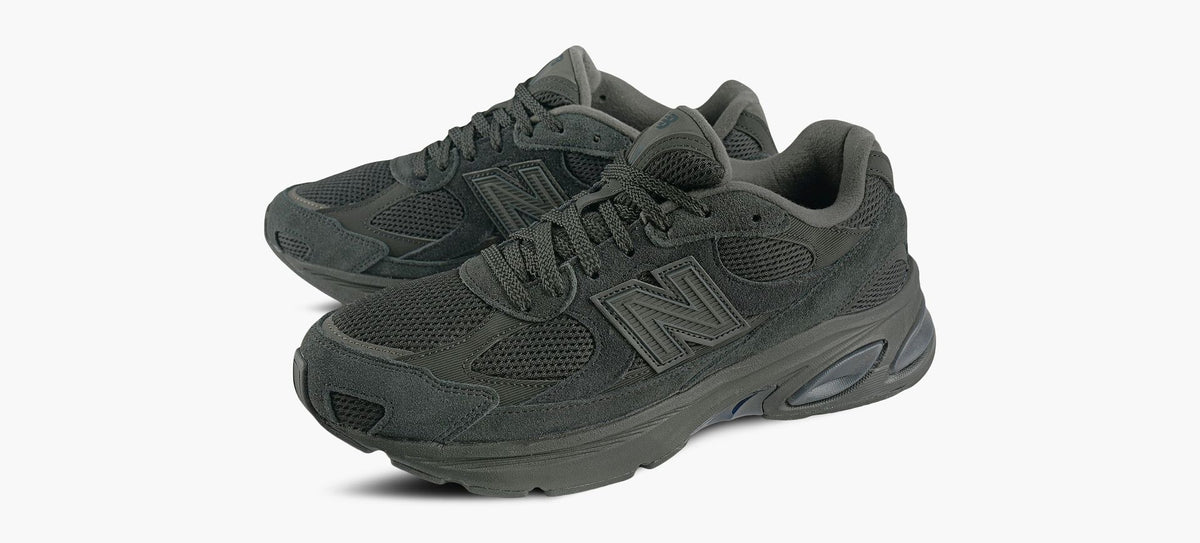NEW BALANCE U2010V1 in BLACK view 4