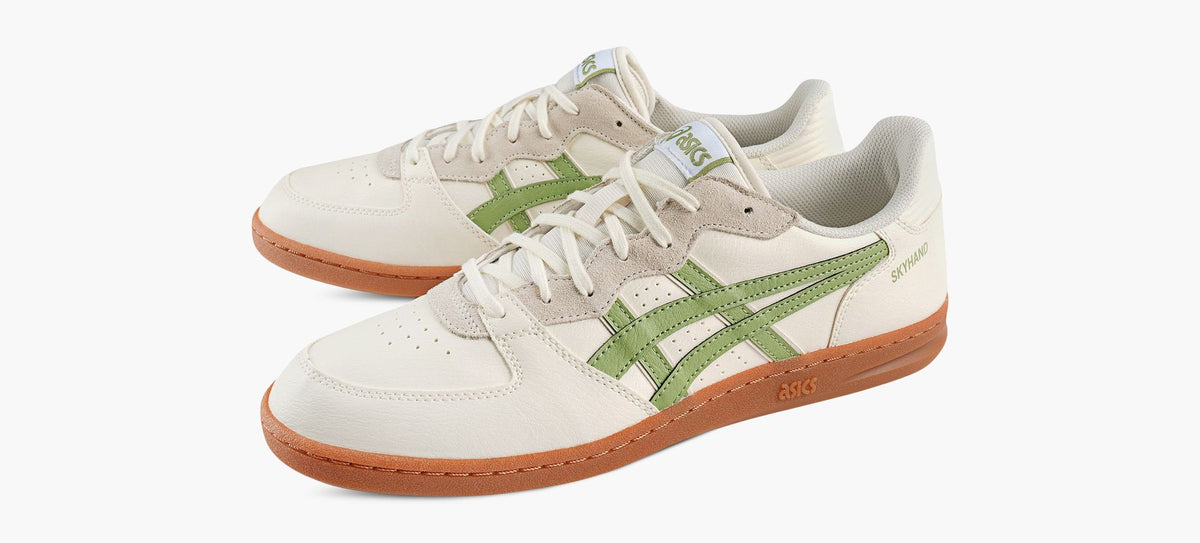 ASICS SKYHANDOG in WHITE view 4