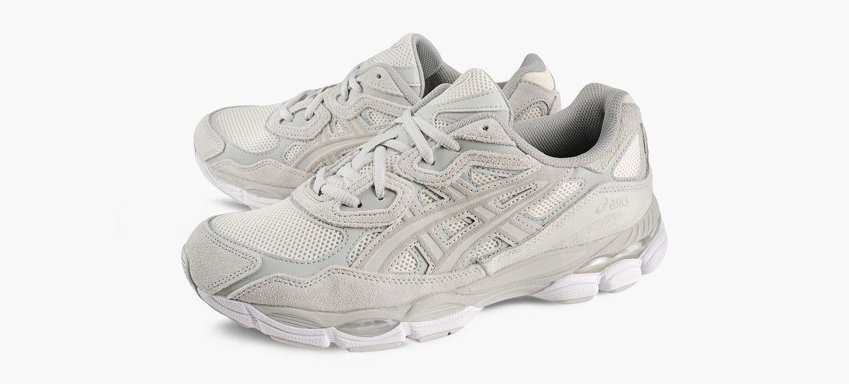ASICS GELNYC in GREY view 4