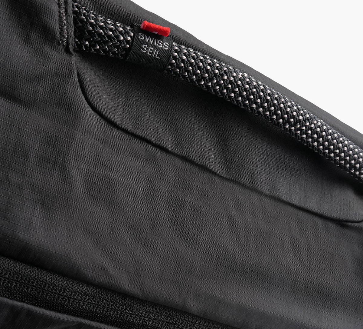 ON SACSLINGPACK9L en NOIR vue 3