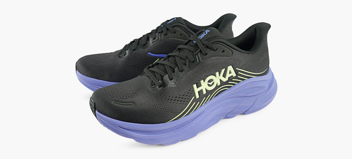 HOKA CLIFTON11 en NOIR vue 4