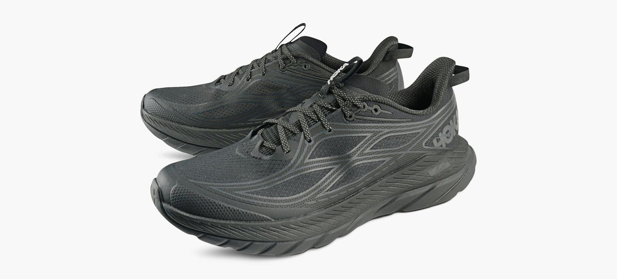 HOKA MACHREMASTERED en NOIR vue 4