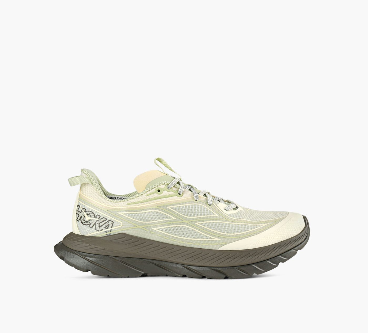 HOKA MACHREMASTEREDAURA in GREEN