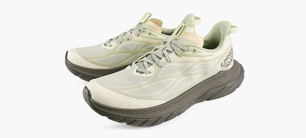 HOKA MACHREMASTEREDAURA in GREEN view 4