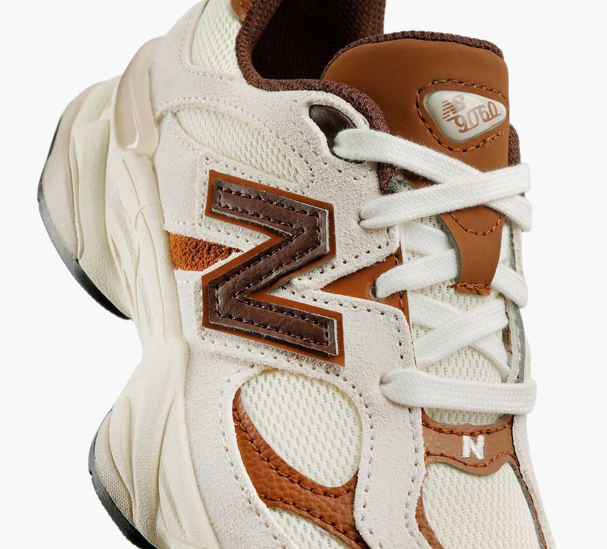 NEW BALANCE 9060 en BLANC vue 1b