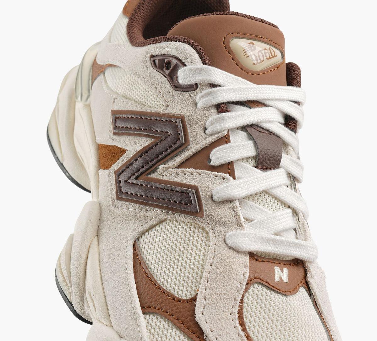 NEW BALANCE 9060 en BEIGE vue 1b