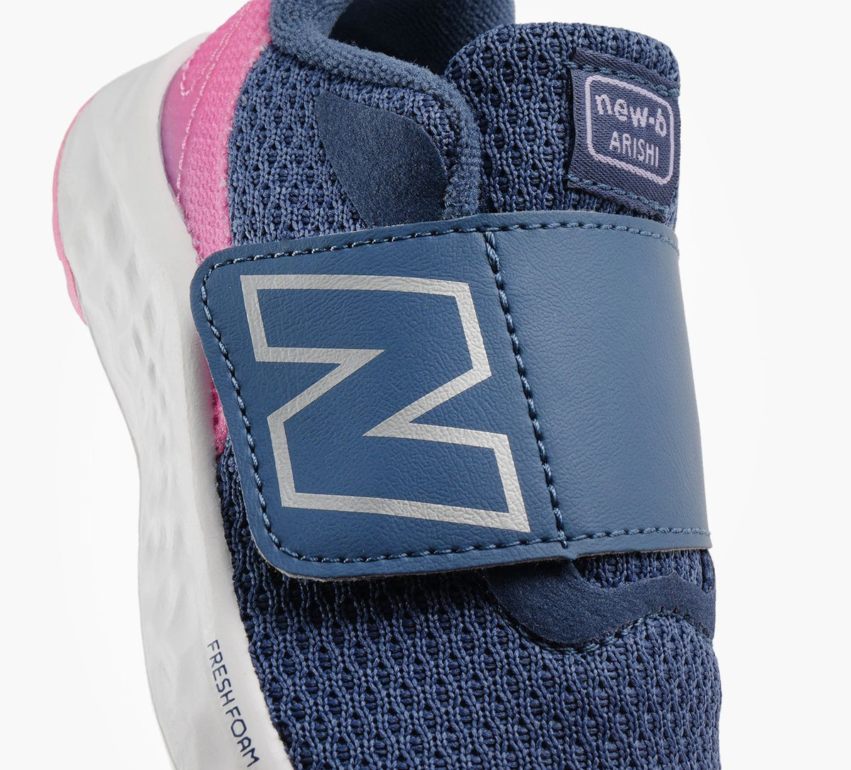 NEW BALANCE ARISHIV4 en BLEU vue 1b