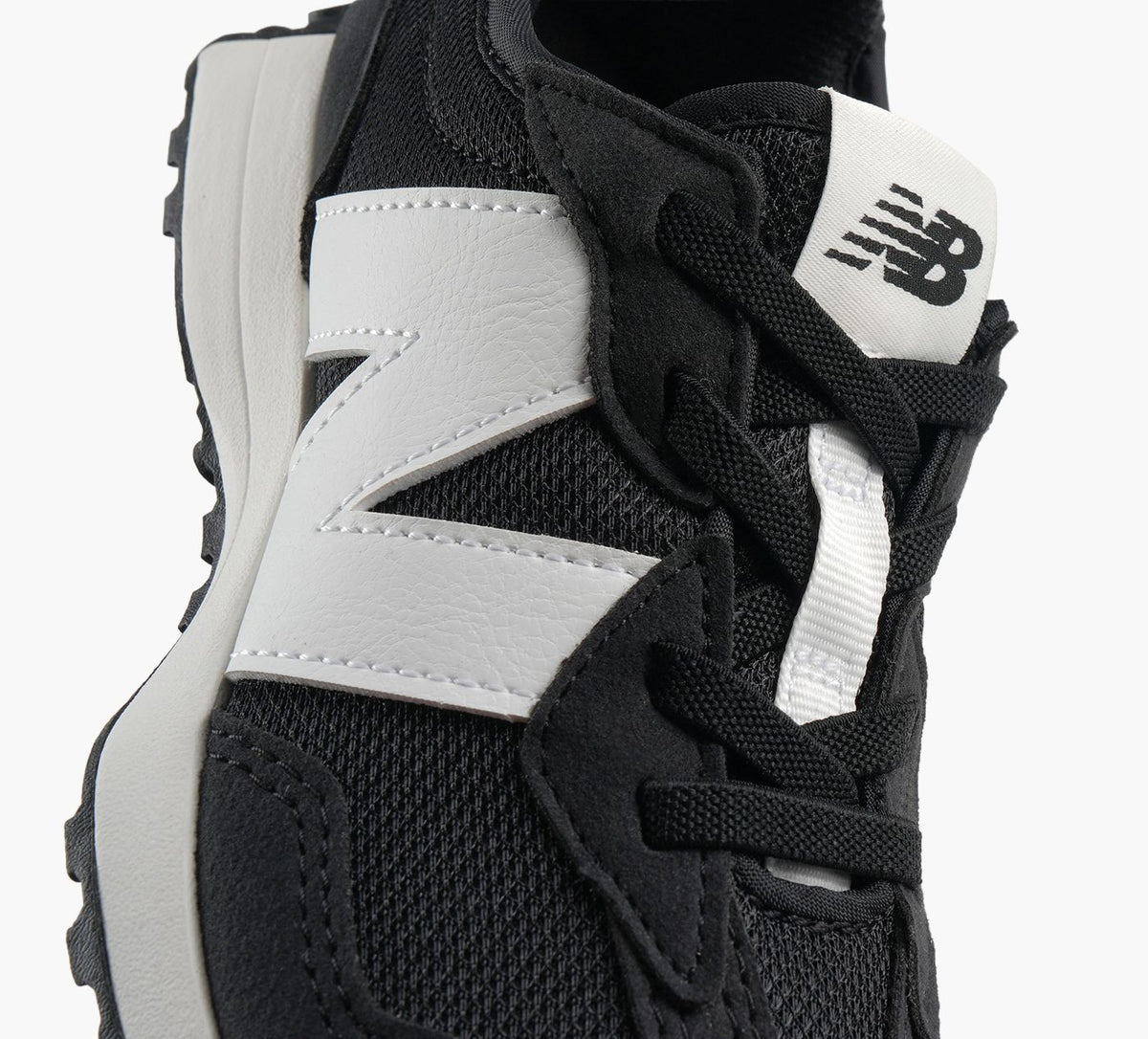 NEW BALANCE 327 in BLACK view 7