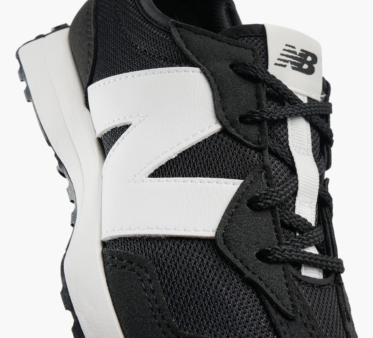NEW BALANCE 327 in BLACK view 7