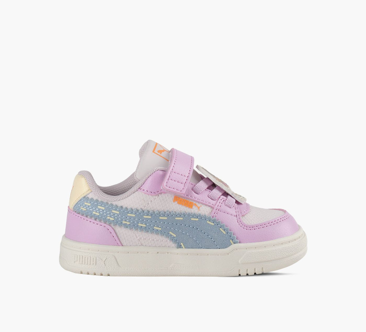 PUMA PUMAxDORALEXPLORATRICEBASKETCAVENIII en ROSE PALE