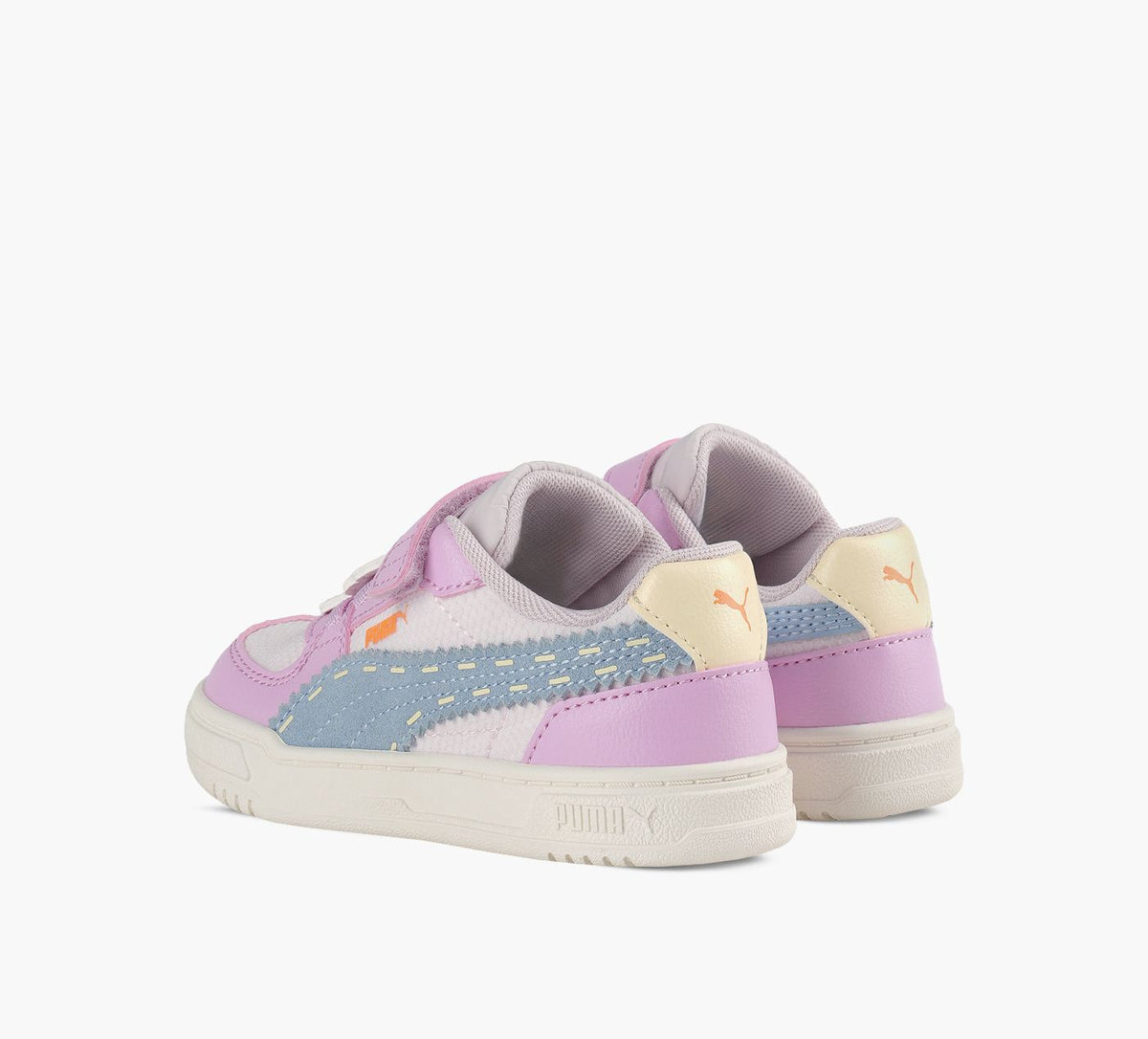 PUMA PUMAxDORALEXPLORATRICEBASKETCAVENIII en ROSE PALE vue 3
