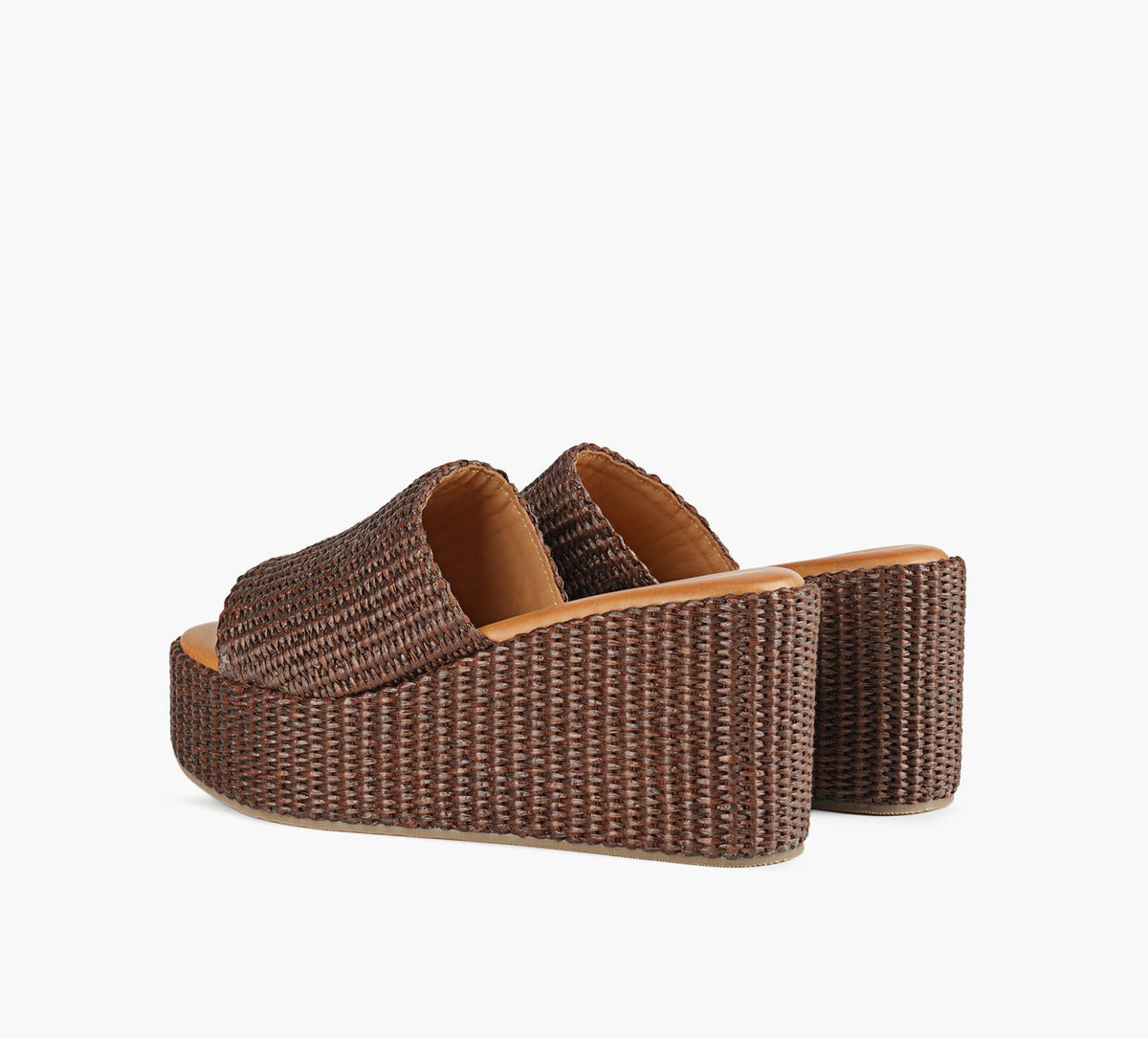 BROWNS TAIGA en BRUN vue 3