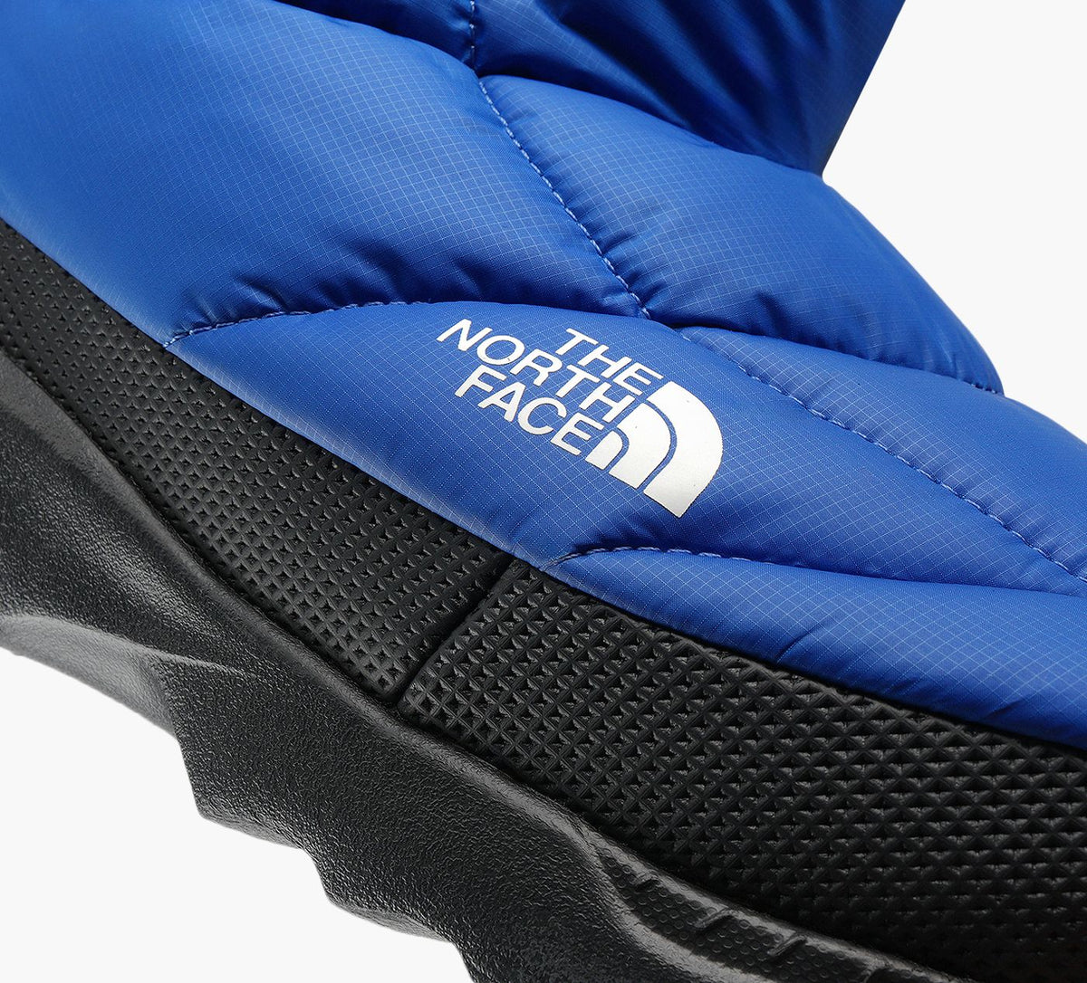 THE NORTH FACE NUPTSETRACTIONCHUKKA in BLUE view 1b