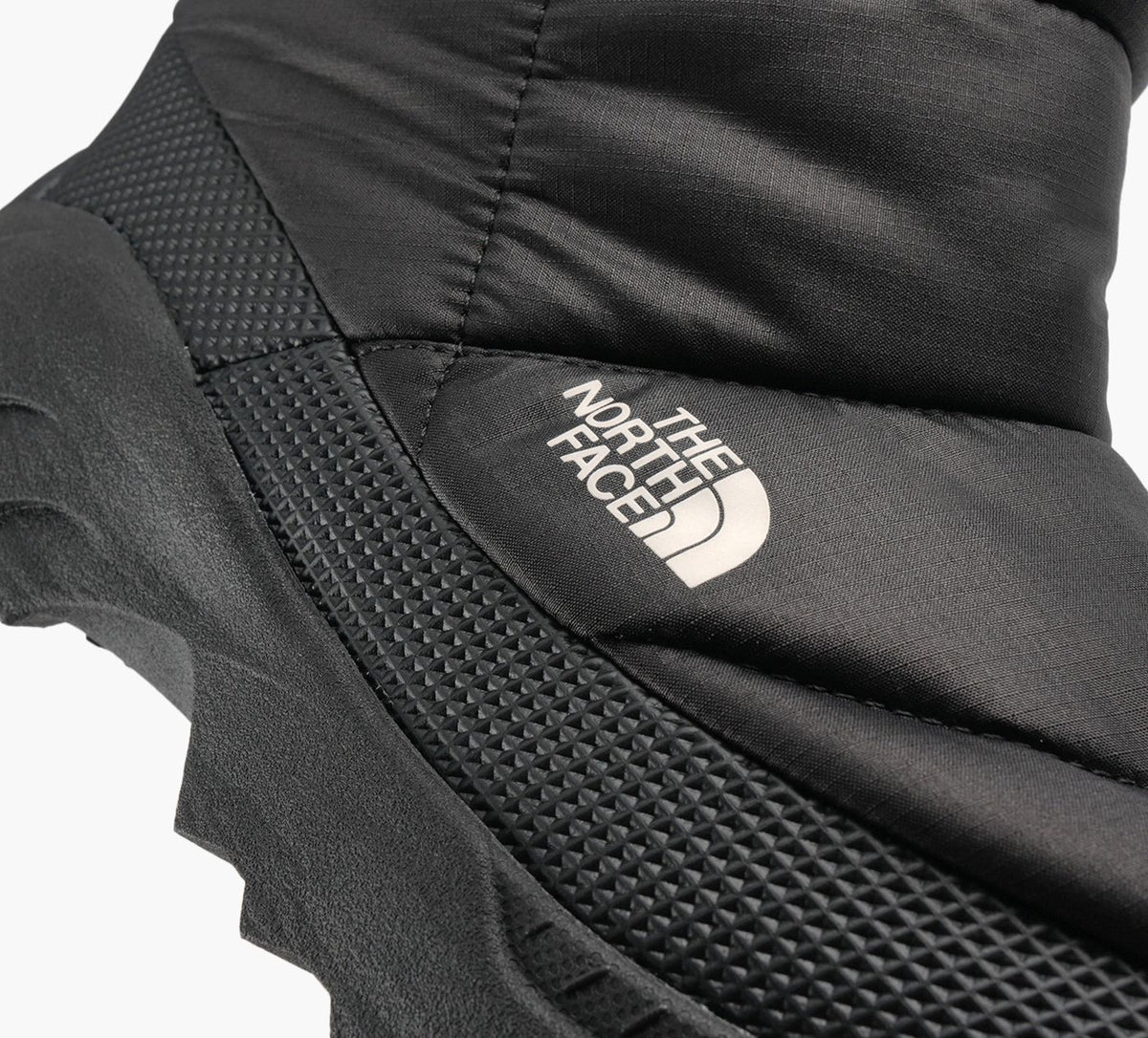 THE NORTH FACE NUPTSETRACTIONBOOTIE in BLACK view 1b