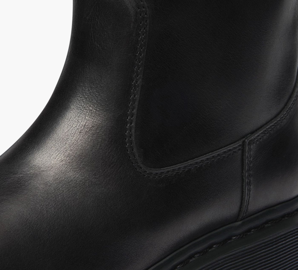 DR. MARTENS REJENAHIGHBOOT in BLACK view 1b