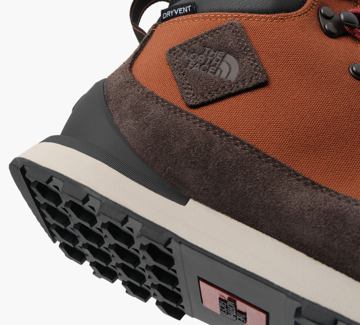 THE NORTH FACE BOTTEIMPERMABLEBACKTOBERKELEYIVTEXTILE en BRUN vue 1b