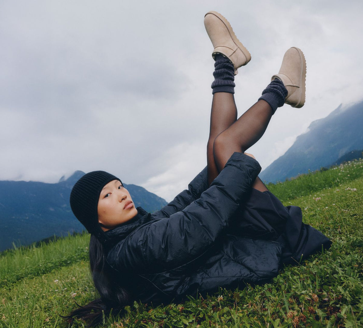 UGG CLASSICULTRAMINI in BEIGE view 1a