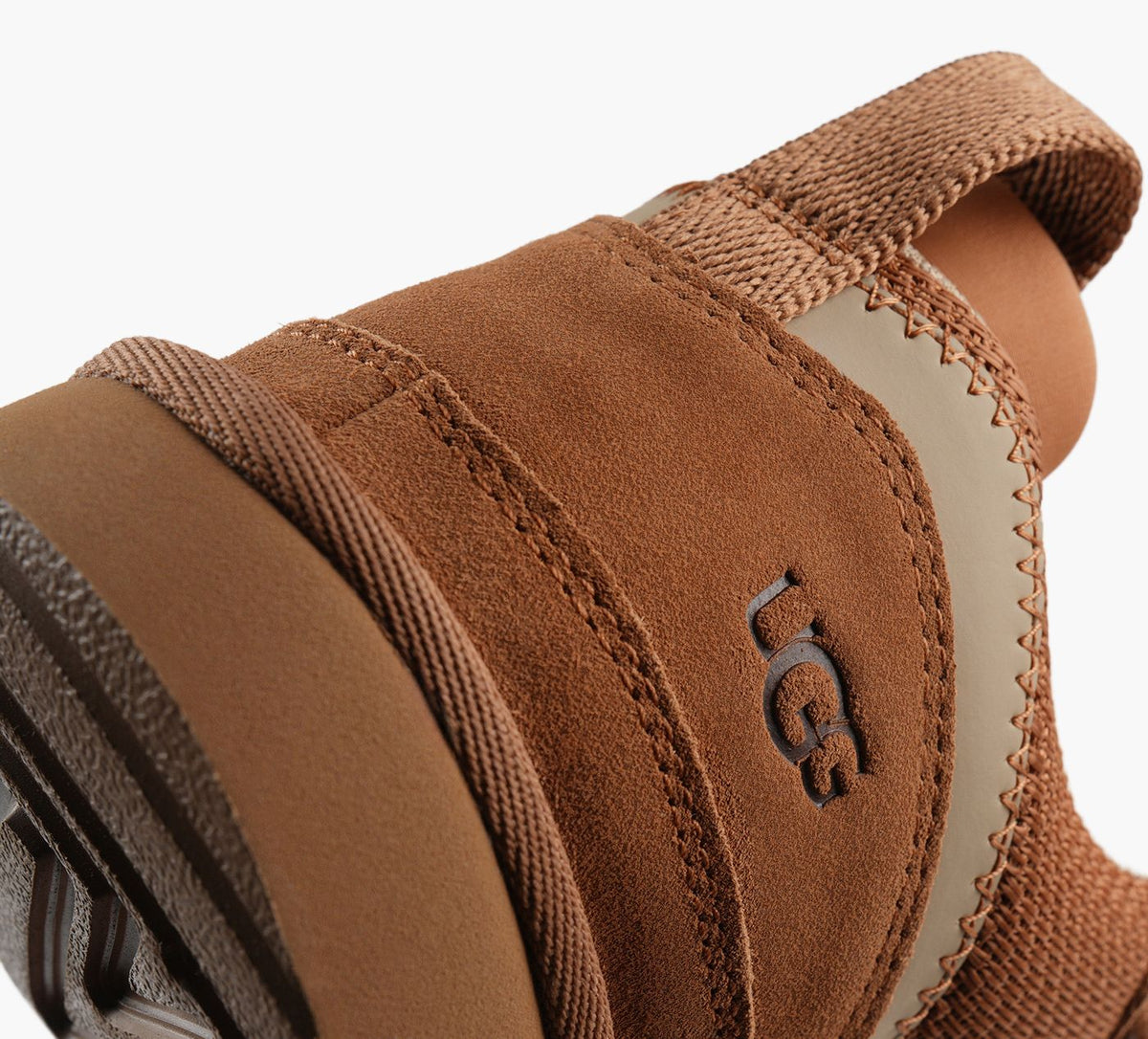 UGG LOWMEL en TAN vue 1b