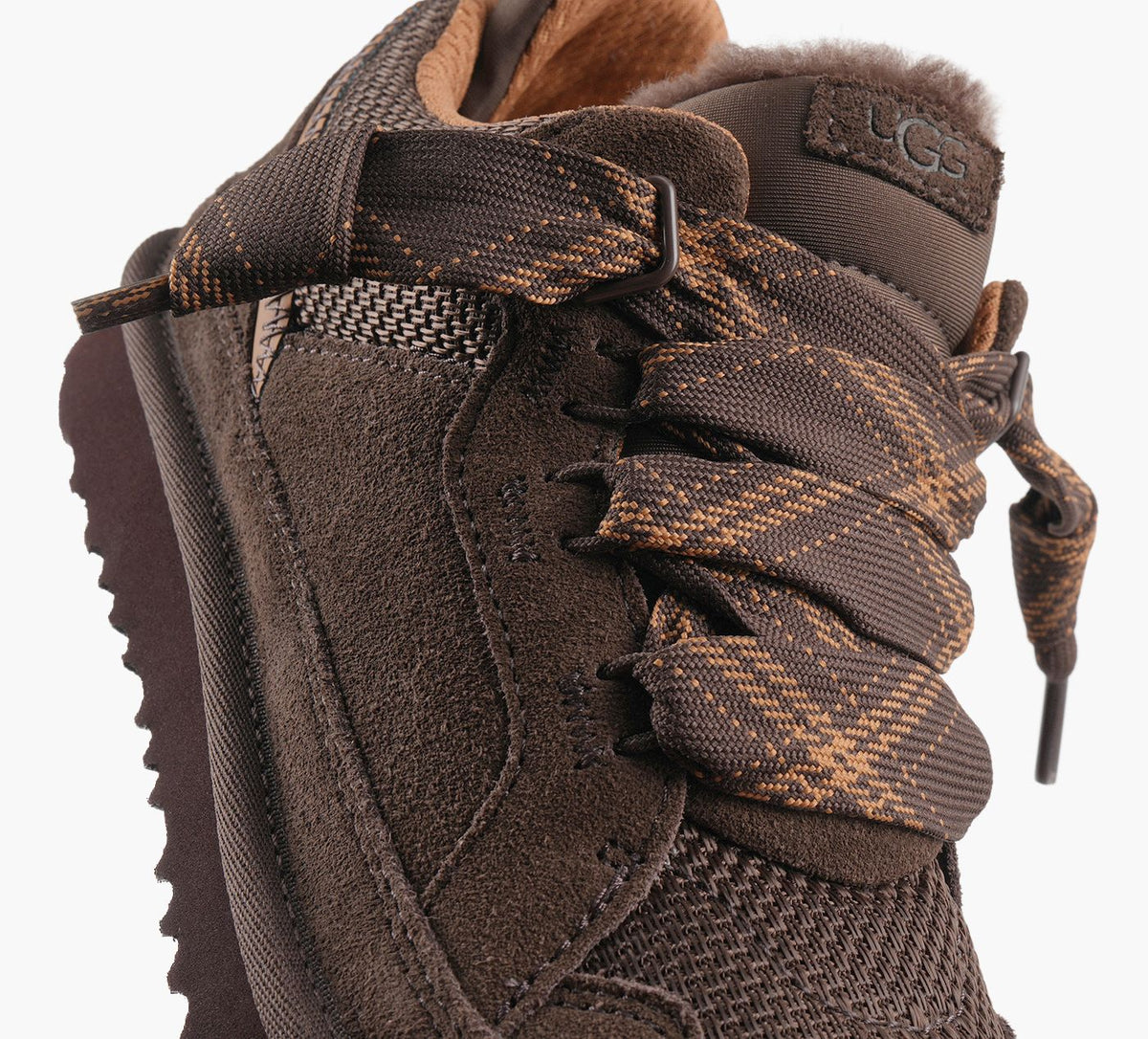UGG LOWMEL en BRUN vue 1b