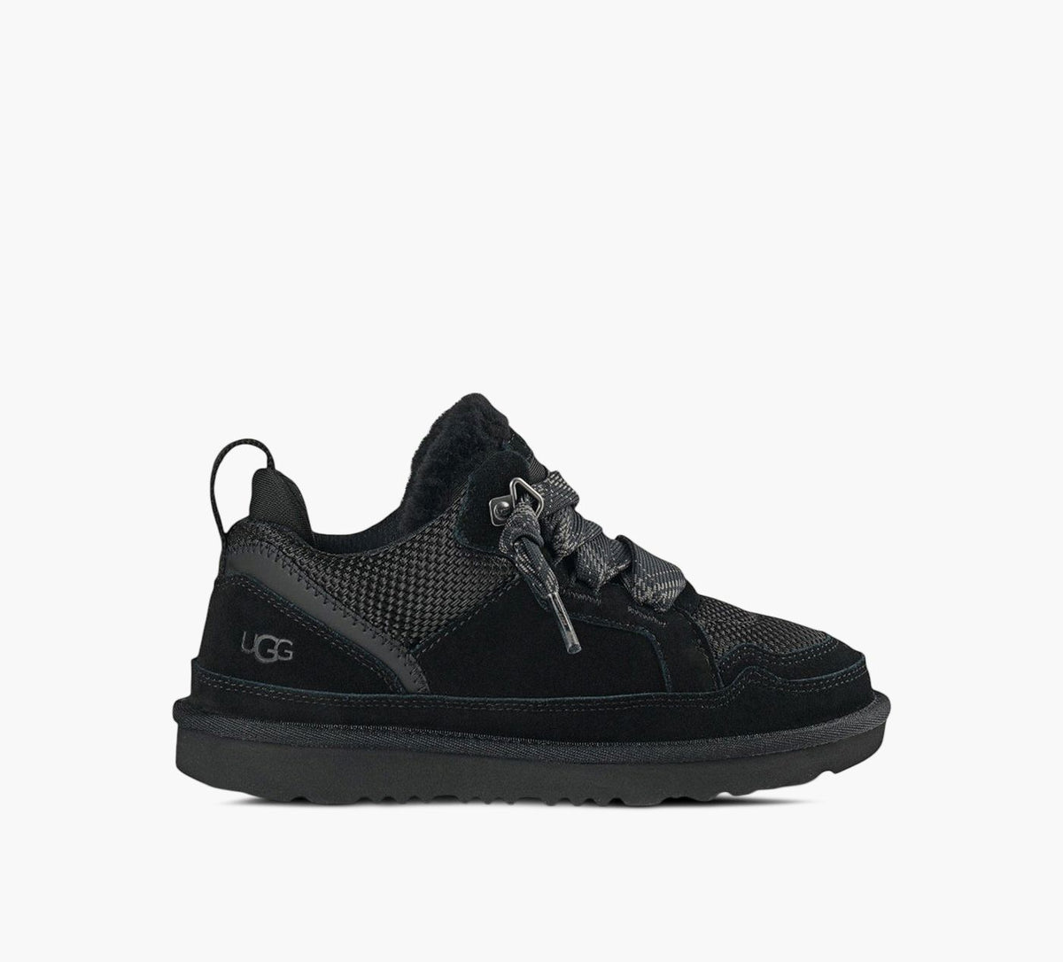 UGG LOWMEL in BLACK