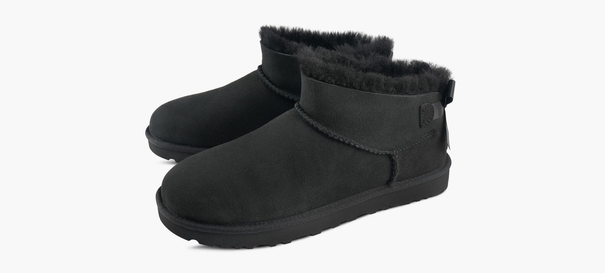 UGG ULTRAMINIBAILEYBOW in BLACK view 4