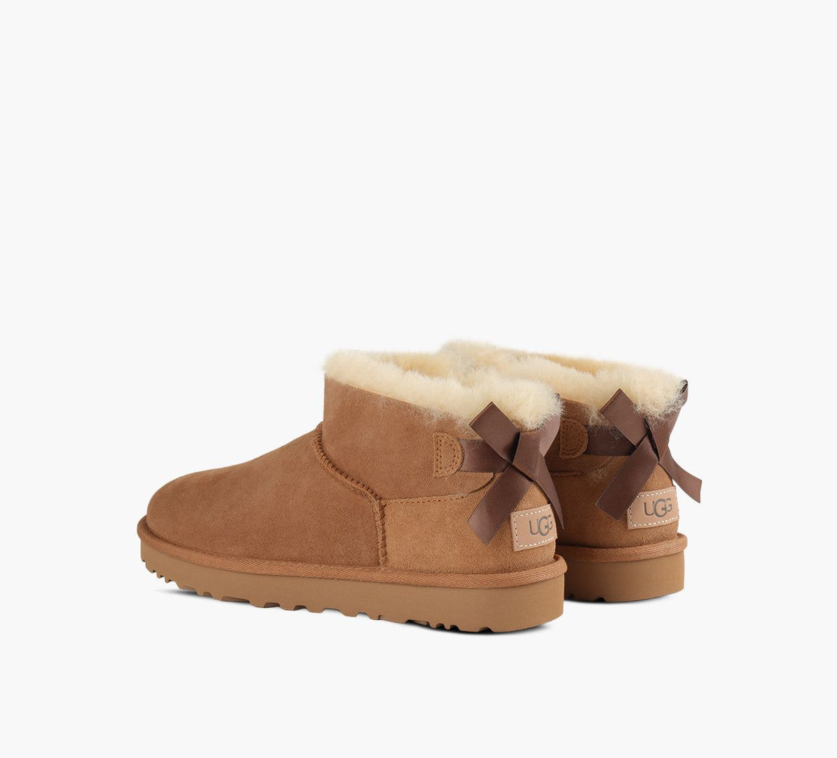 UGG ULTRAMINIBAILEYBOW en TAN vue 3