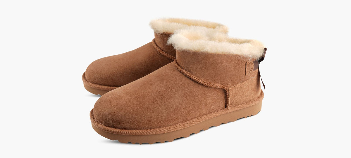 UGG ULTRAMINIBAILEYBOW in TAN view 4