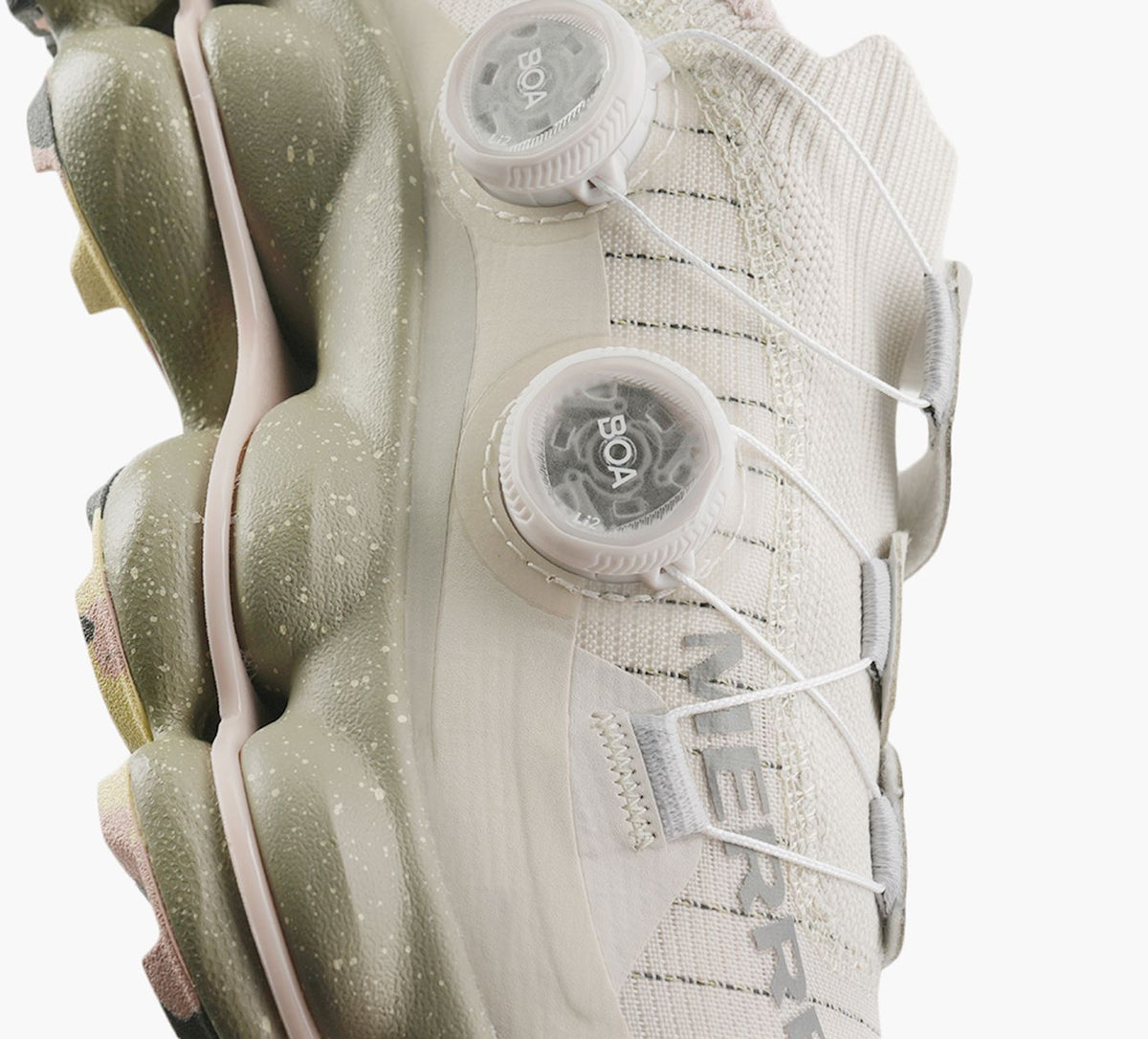 MERRELL SPEEDARCSURGEBOA in BEIGE view 1b