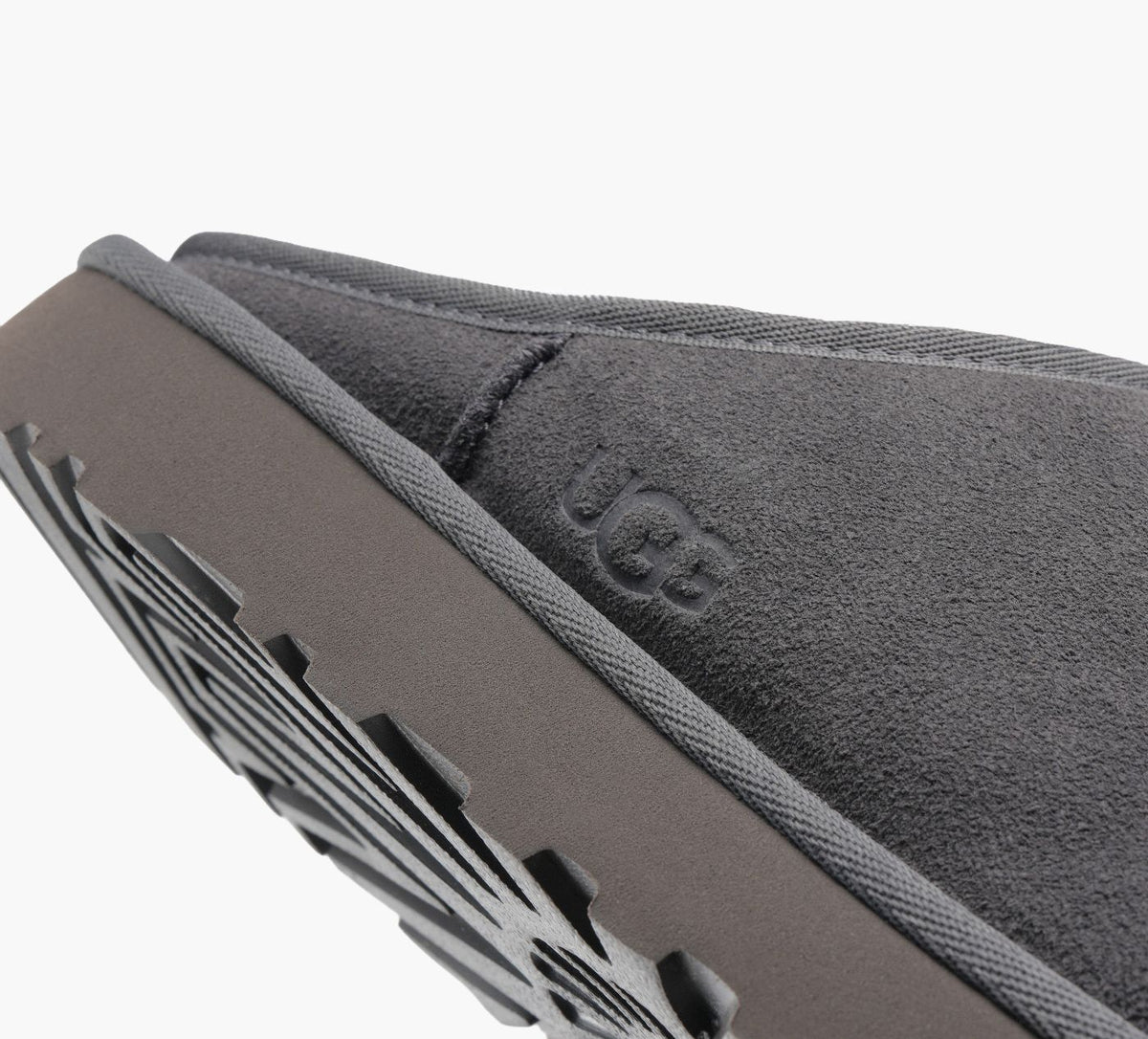 UGG CLASSICSLIPON in GREY view 1b