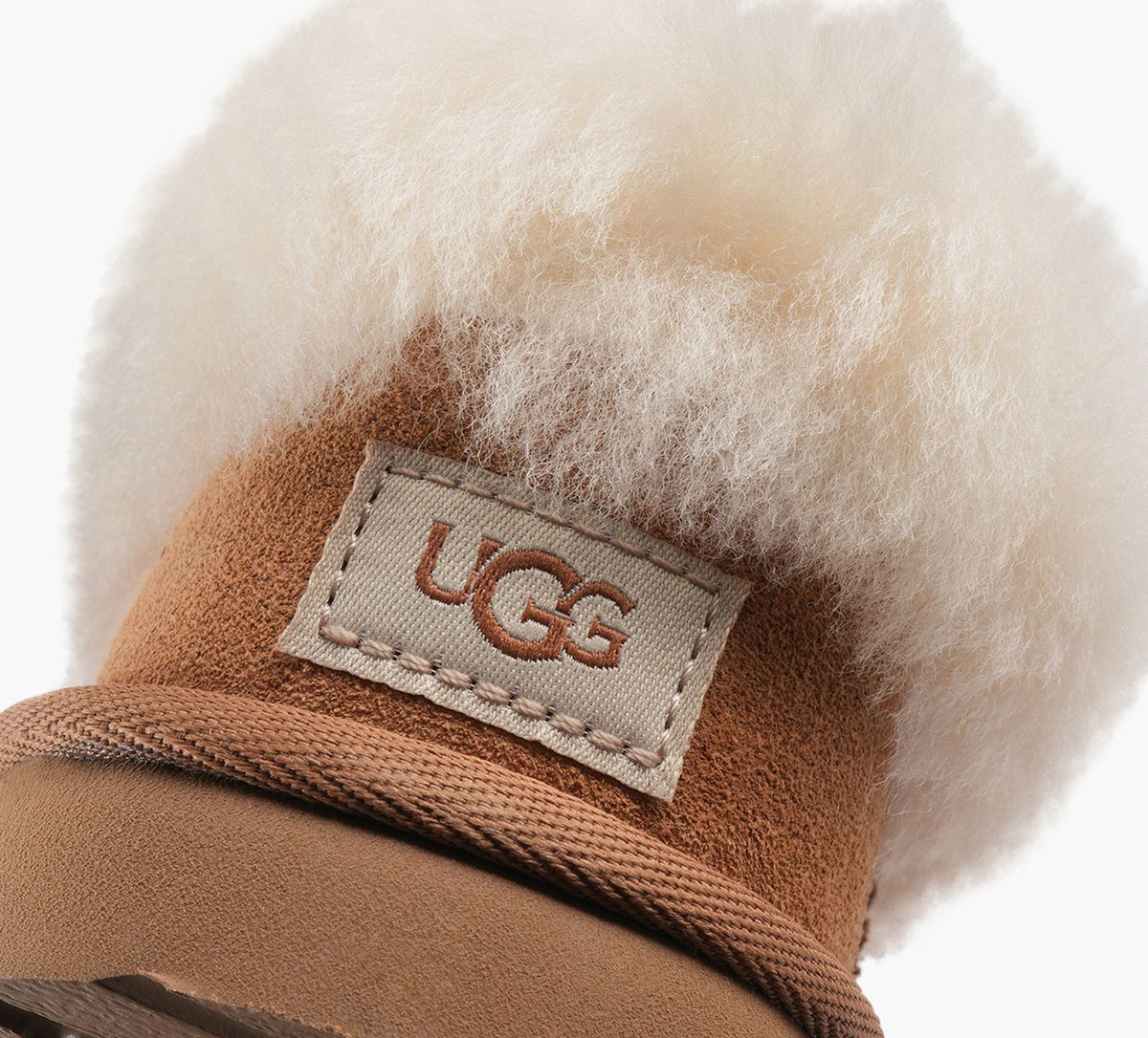UGG BAILEYSLIPPER in TAN view 1b