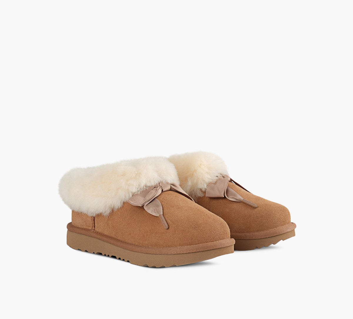 UGG BAILEYSLIPPER in TAN view 2