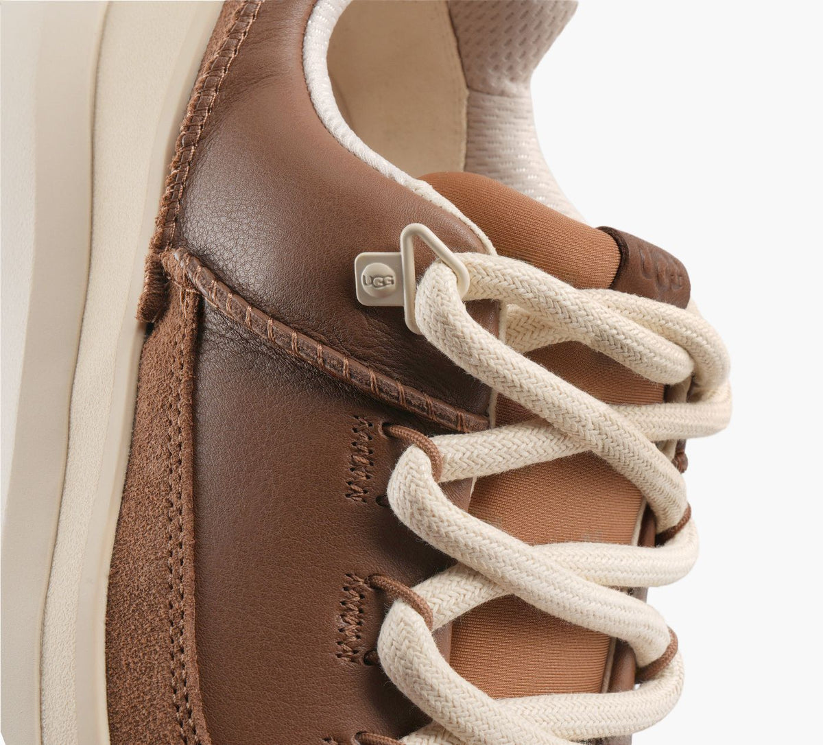 UGG BASKETHERITAGEUTILITY en TAN vue 1b