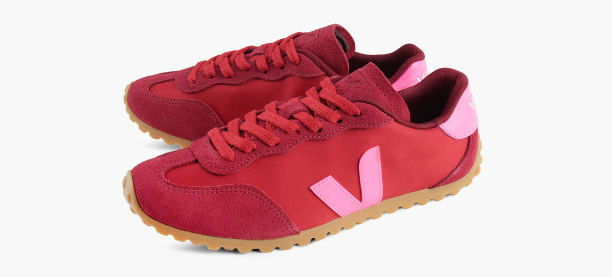 VEJA GT in RED view 4