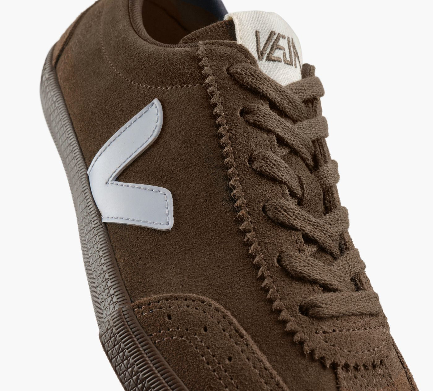 VEJA VOLLEY in BROWN view 1b