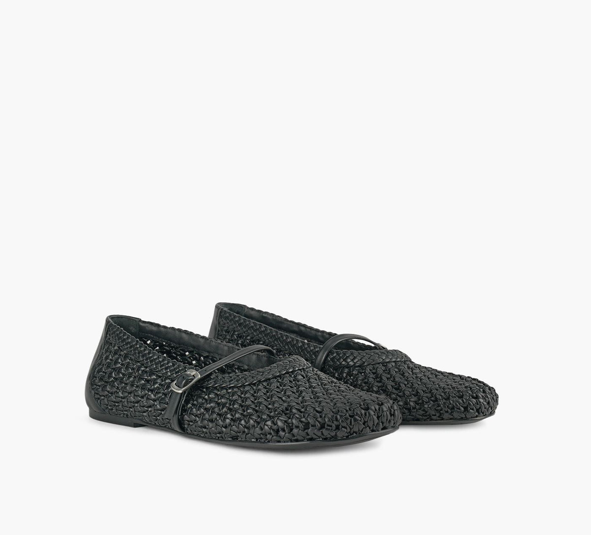 ROWENN KALI in BLACK view 2