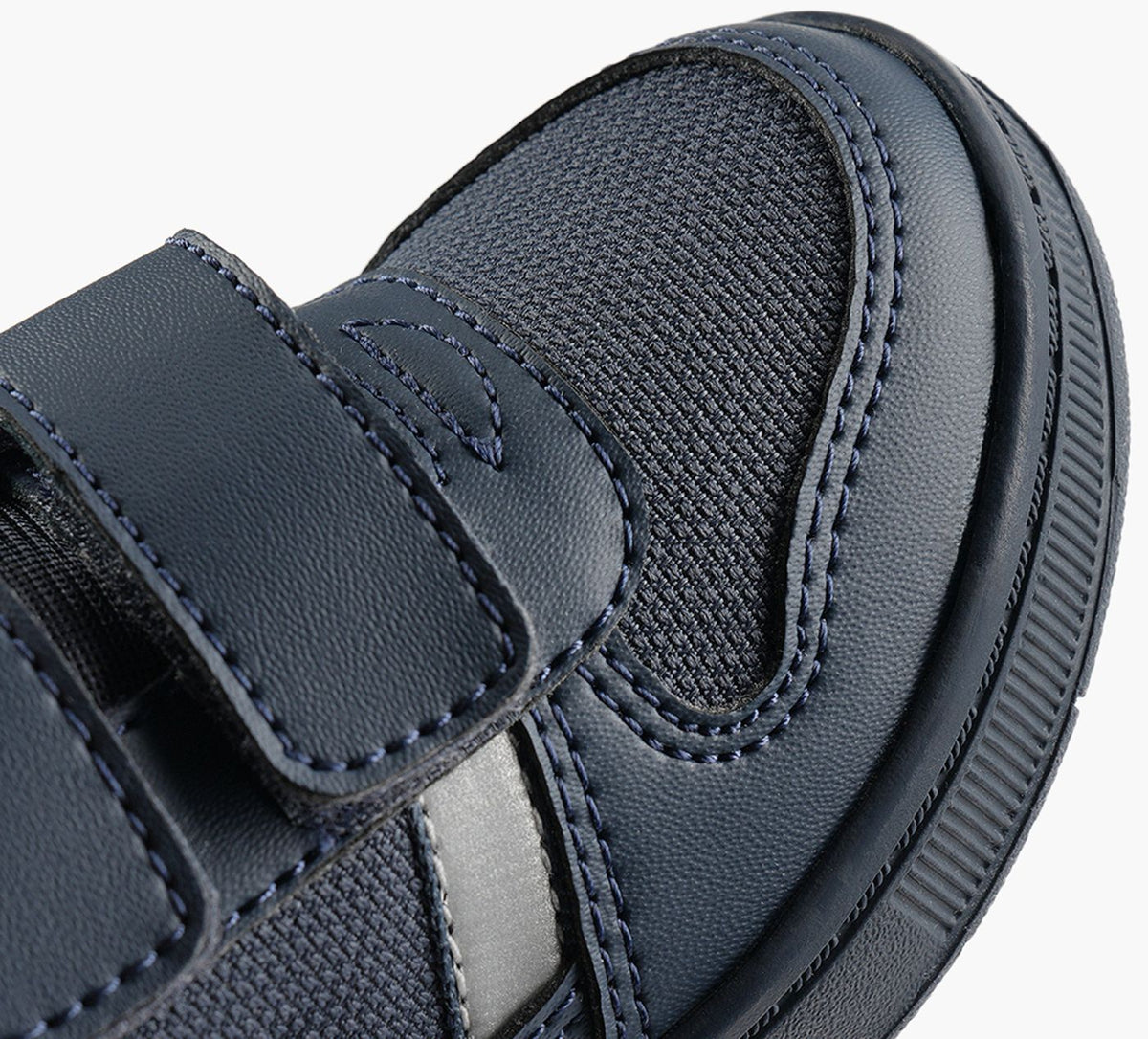 LACOSTE TCLIPSETREFLECTIVESTORY in BLUE view 8