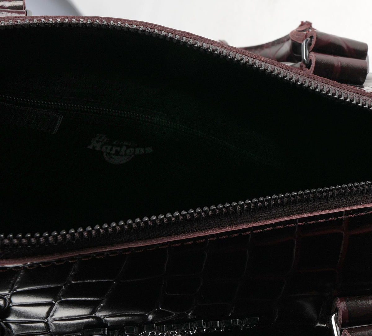 DR. MARTENS TOPHANDLECROCEMBOSSBAG in BURGUNDY view 4